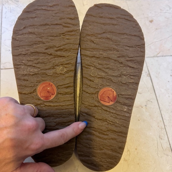 Haflinger 40 US 10 Beige Slippers with Red Heart Accents Shoes - Picture 3 of 7